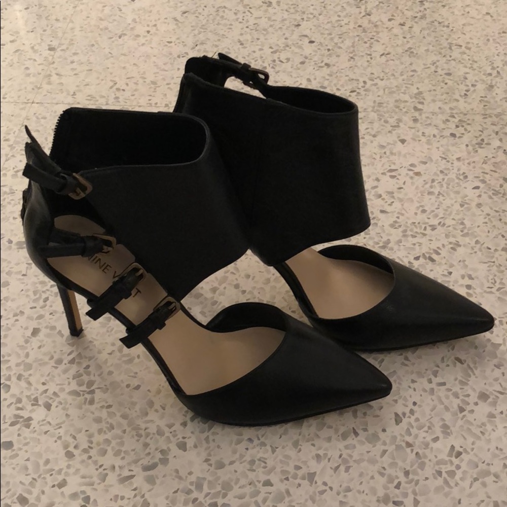 Nine West Heels W Buckles sz 5.5. Like new!